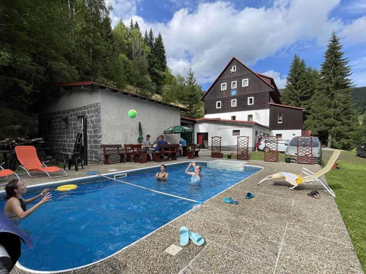 Hotel Flora Dolni Misecky Vítkovice Kültér fotó